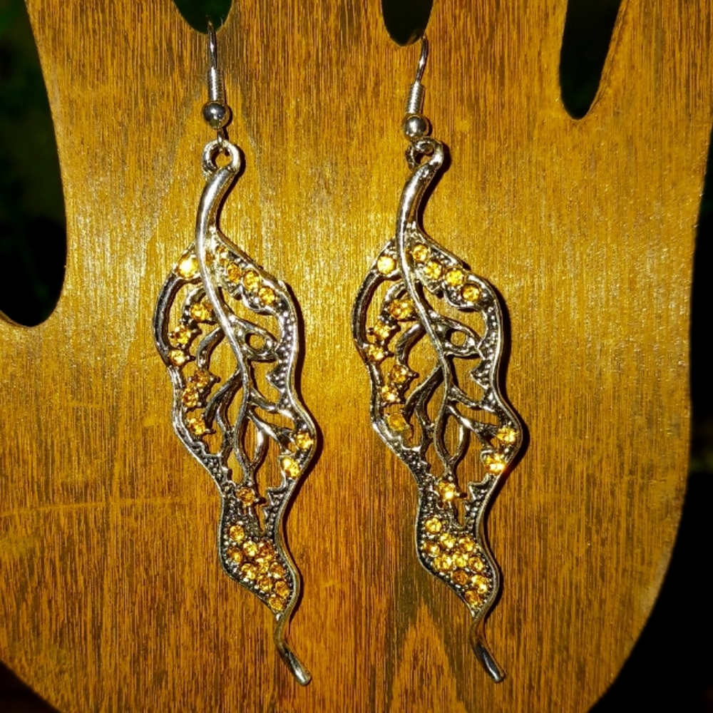 Leaf Drop Earrings